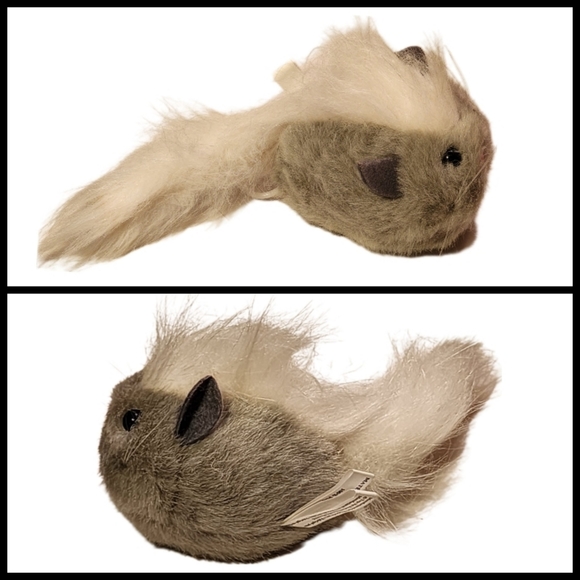 Skedaddles Mouse Cat Toy with Free Calming Diffuser Plug-in - Picture 3 of 14